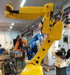 二手工业机器人 制造业的“性价比之选”