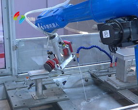 南海企业首创国内双旋设计工业机器人，引领工业自动化新浪潮